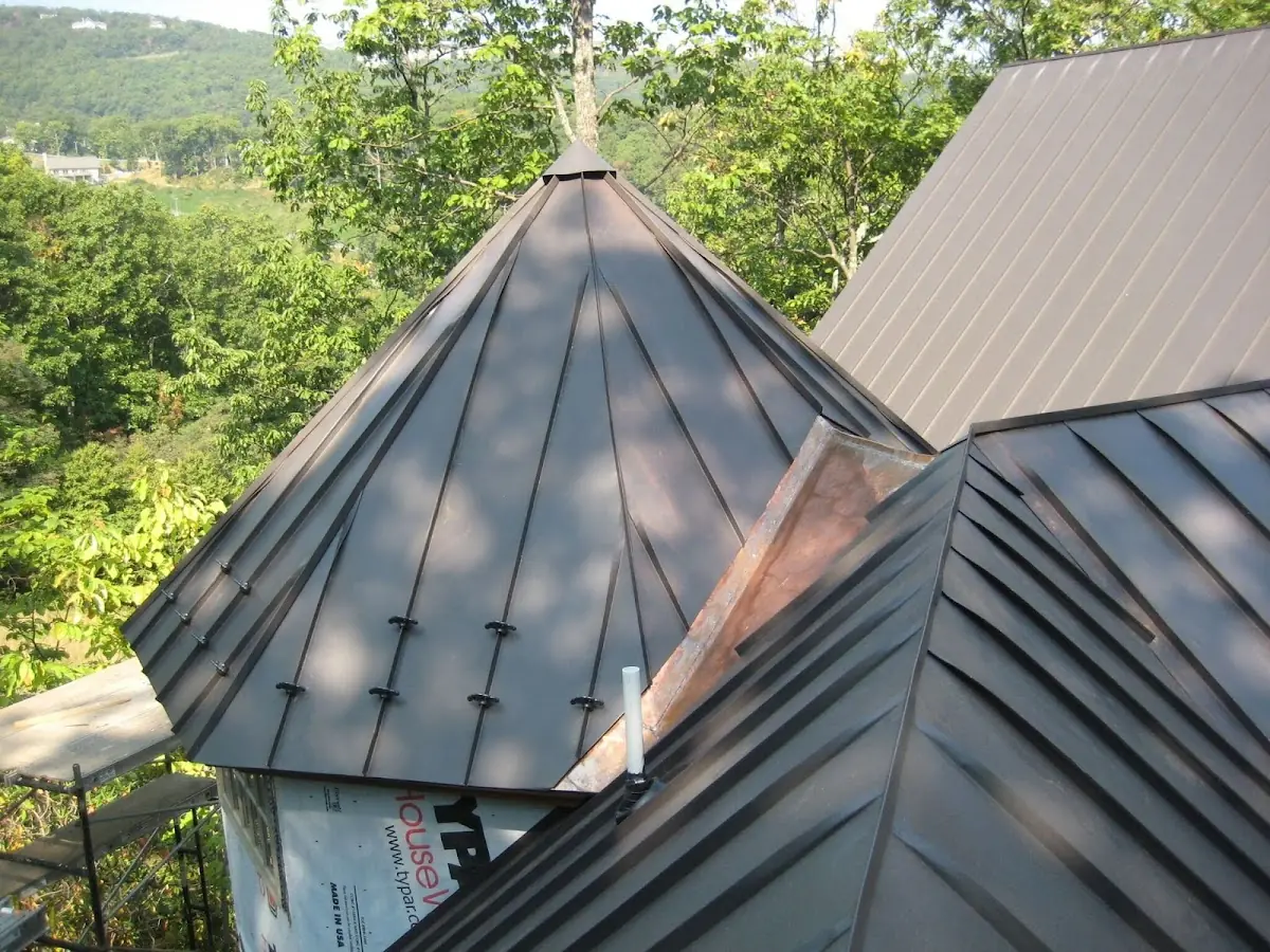 Professional Roof Tarp Installation by Craftsman Roofing in Fountainhead-Orchard Hills